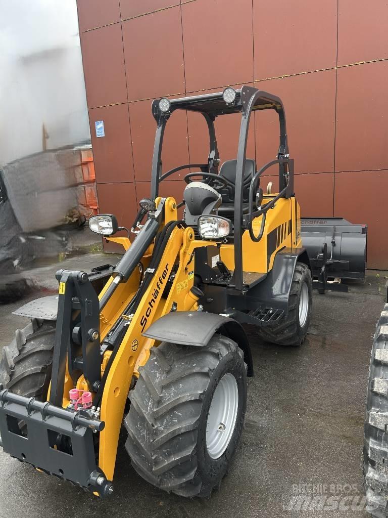 Schäffer 2445S Мини-погрузчики