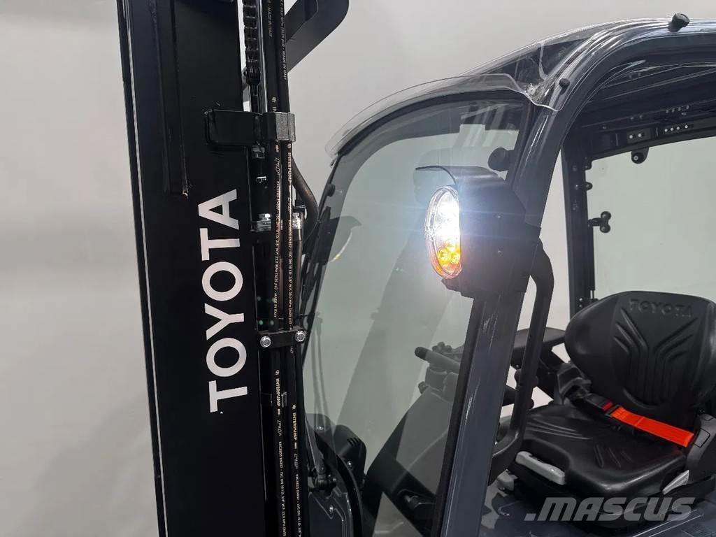 Toyota 8 FBM 20 T Электропогрузчики