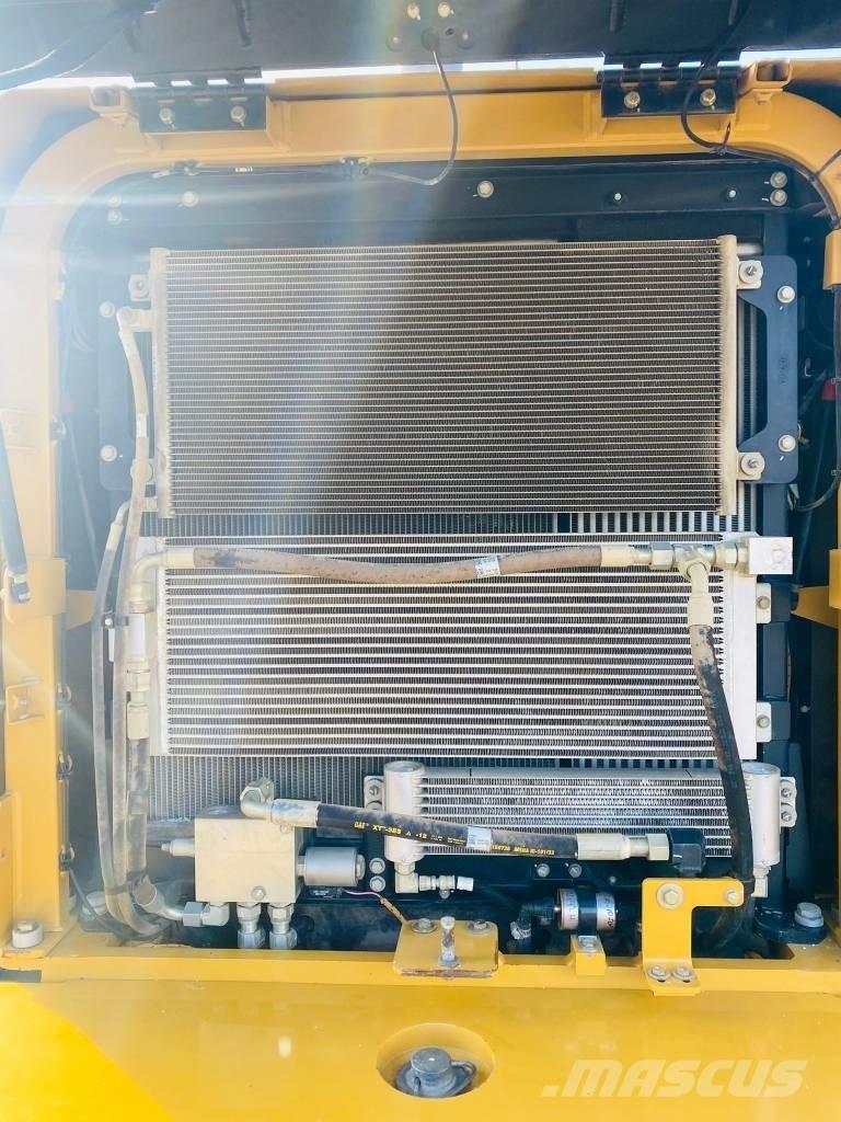 CAT 950 GC Фронтальные погрузчики