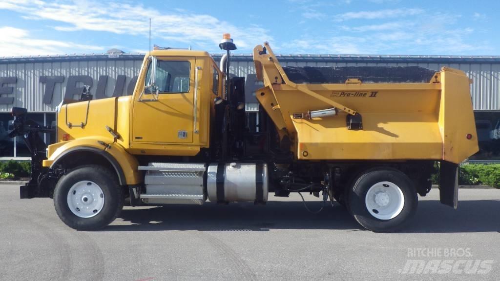 Western Star 4900 FA Снежные отвалы и плуги