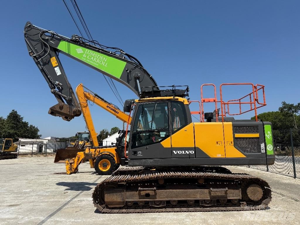 Volvo EC 220 E Гусеничные экскаваторы
