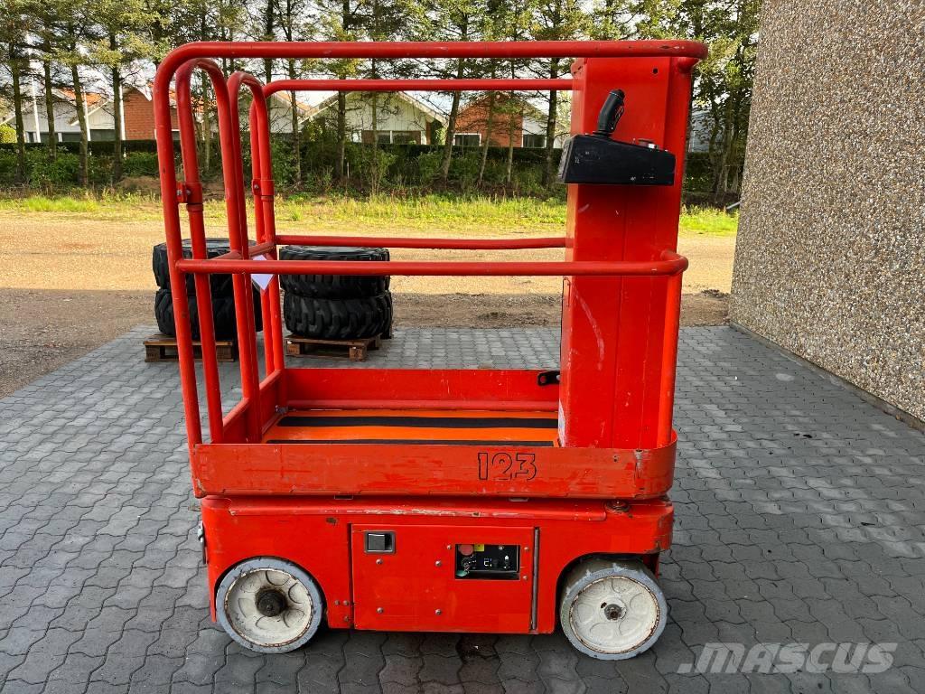 Snorkel TM 12 Вертикальные мачтовые подъемники