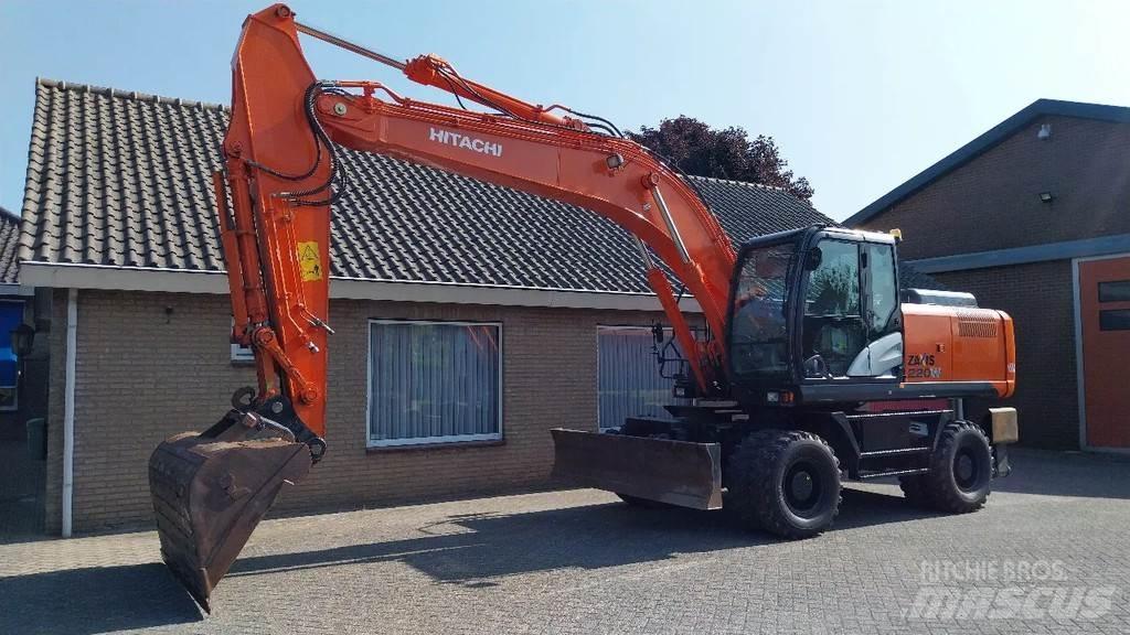 Hitachi ZX220W-5B Колёсные экскаваторы