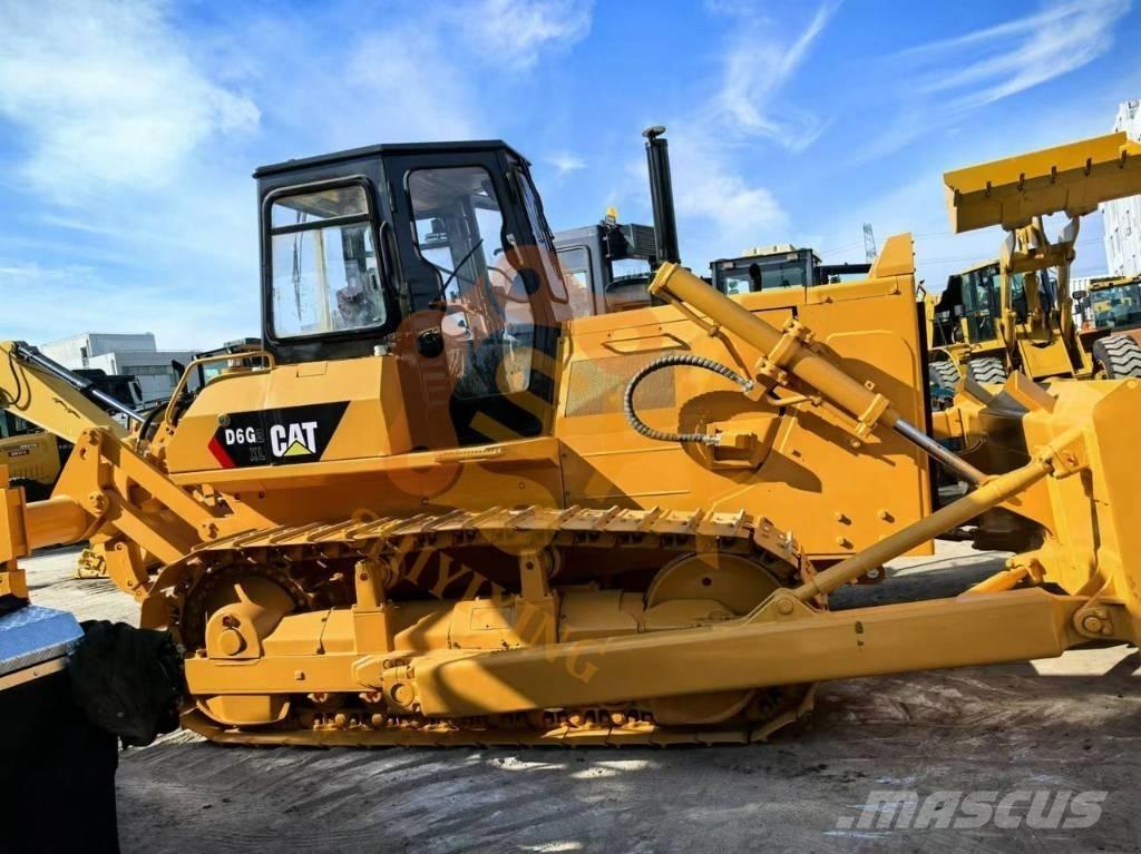 CAT D6G Гусеничные бульдозеры