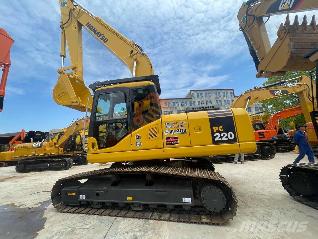 Komatsu PC 220-7 Гусеничные экскаваторы