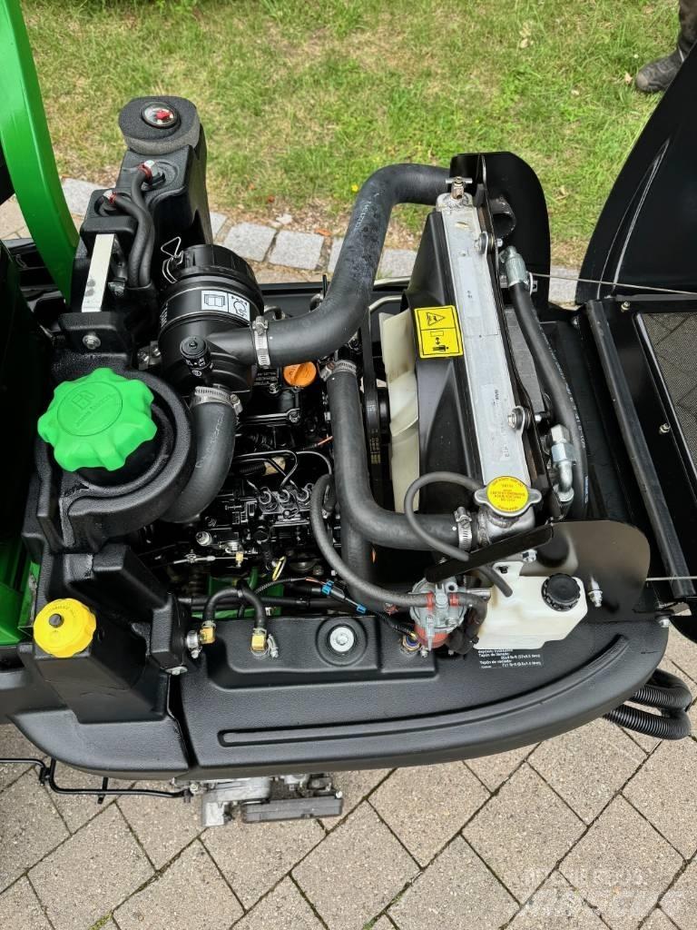 John Deere 2500 B Газонокосилки