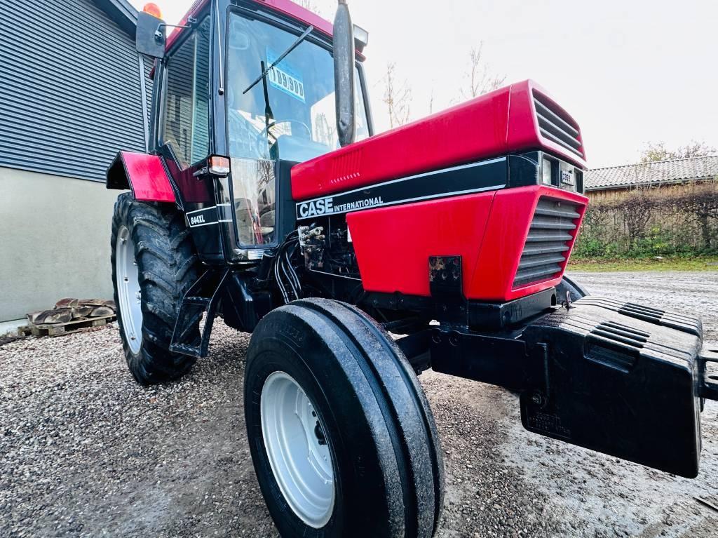 CASE 844 XL Трактора