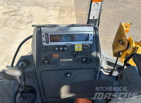 John Deere 310L EP Экскаваторы-погрузчики