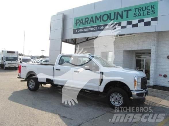 Ford F250 Строительная техника - Другие