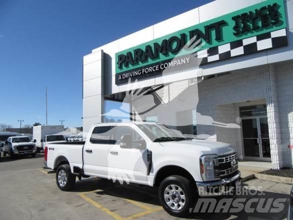 Ford F250 Строительная техника - Другие