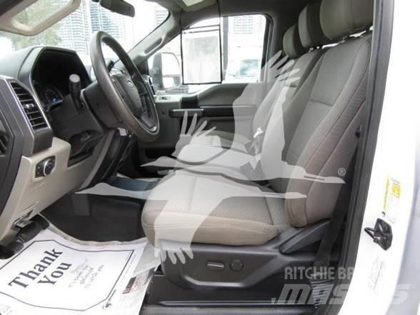 Ford F350 Строительная техника - Другие