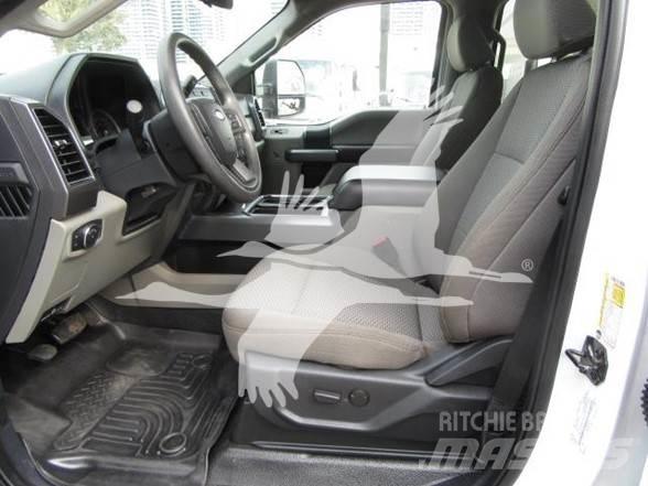 Ford F350 Строительная техника - Другие