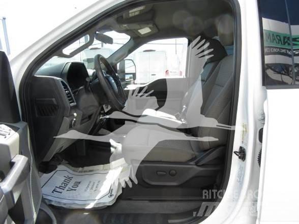 Ford F350 Строительная техника - Другие