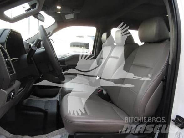 Ford F350 Грузовики-платформы/боковая разгрузка