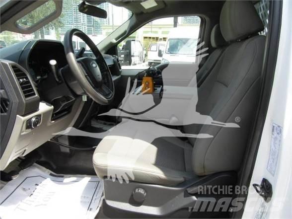 Ford F550 Пескоразбрасыватели