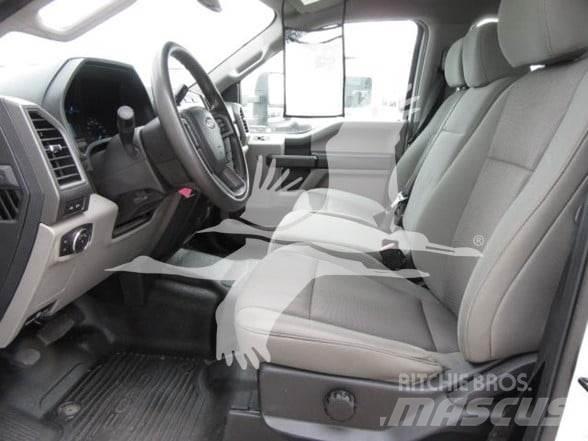Ford F550 Строительная техника - Другие
