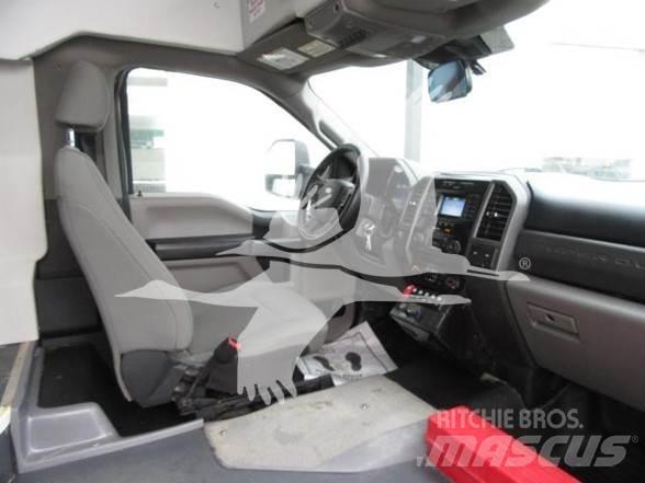 Ford F550 Строительная техника - Другие