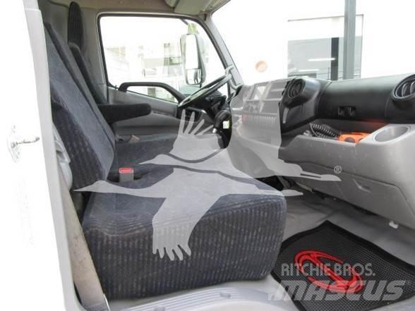 Hino 195 Грузовики-платформы/боковая разгрузка