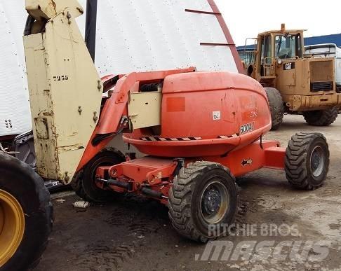 JLG AJ 600 Компактные самоходные стреловые подъемники