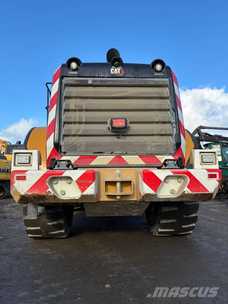 CAT 966 Фронтальные погрузчики