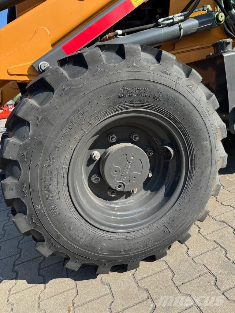CASE 851 EX 4WD Pro Экскаваторы-погрузчики