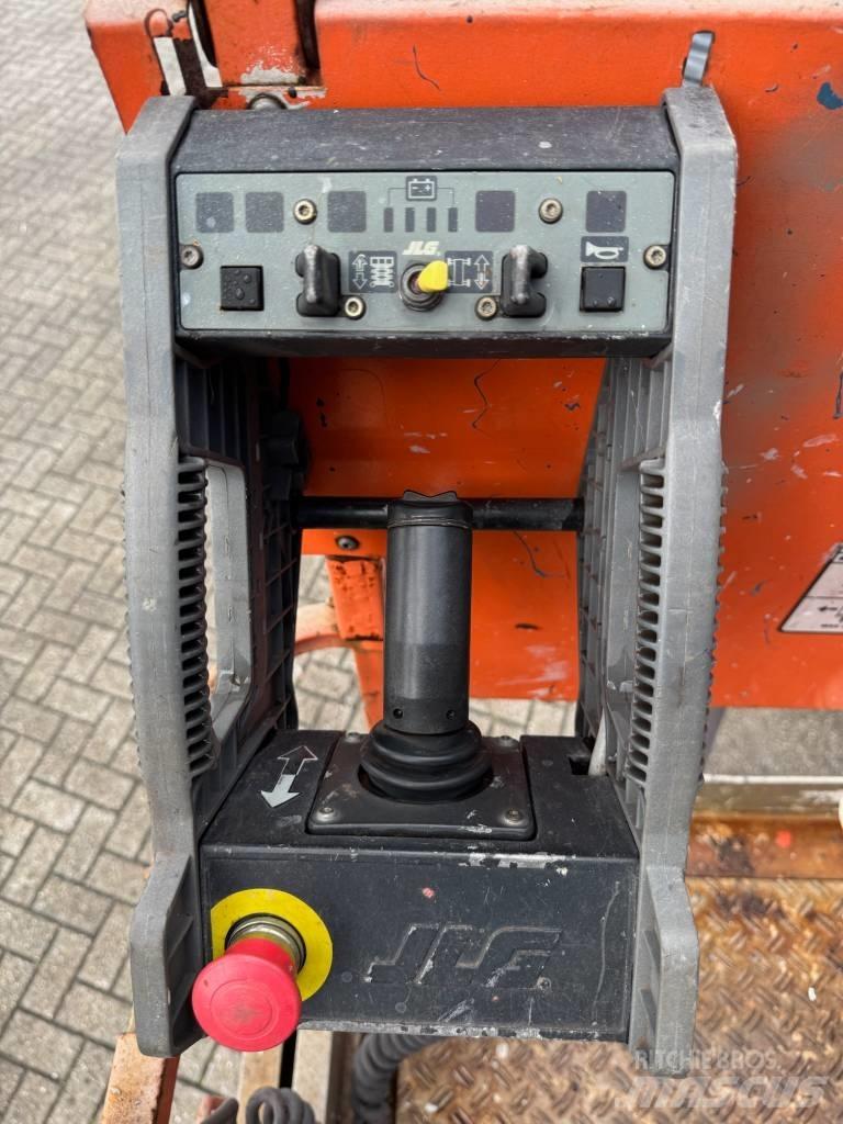 JLG 2646 ES Ножничные подъемники