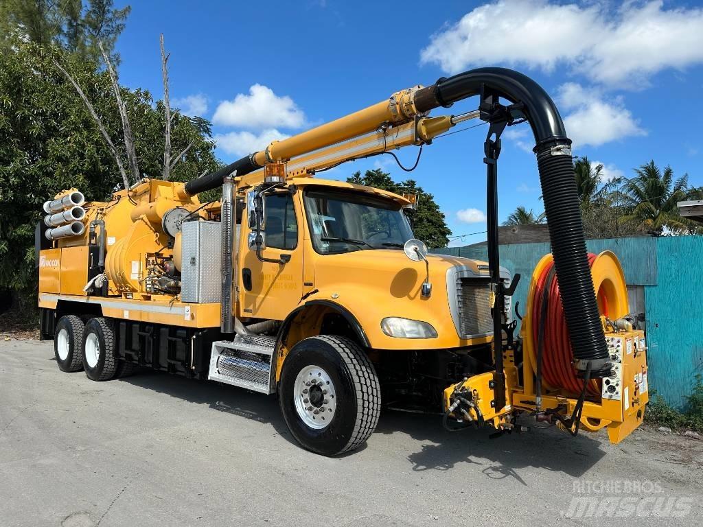 Freightliner M2 Ассенизаторские машины