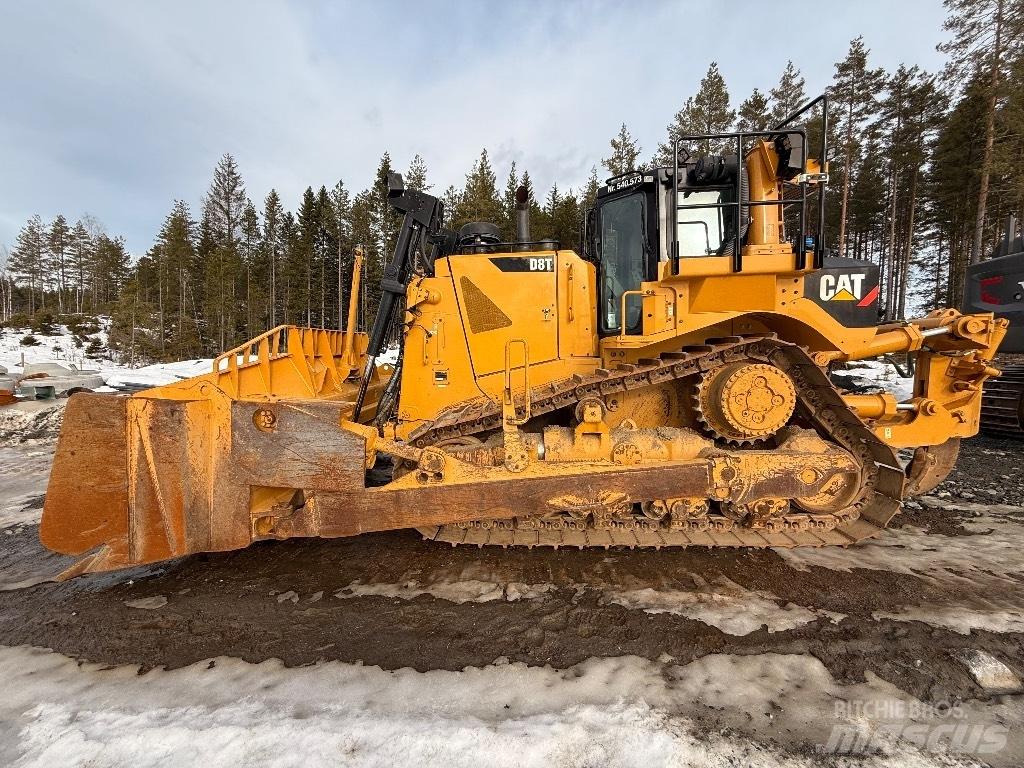 CAT D8T Гусеничные бульдозеры