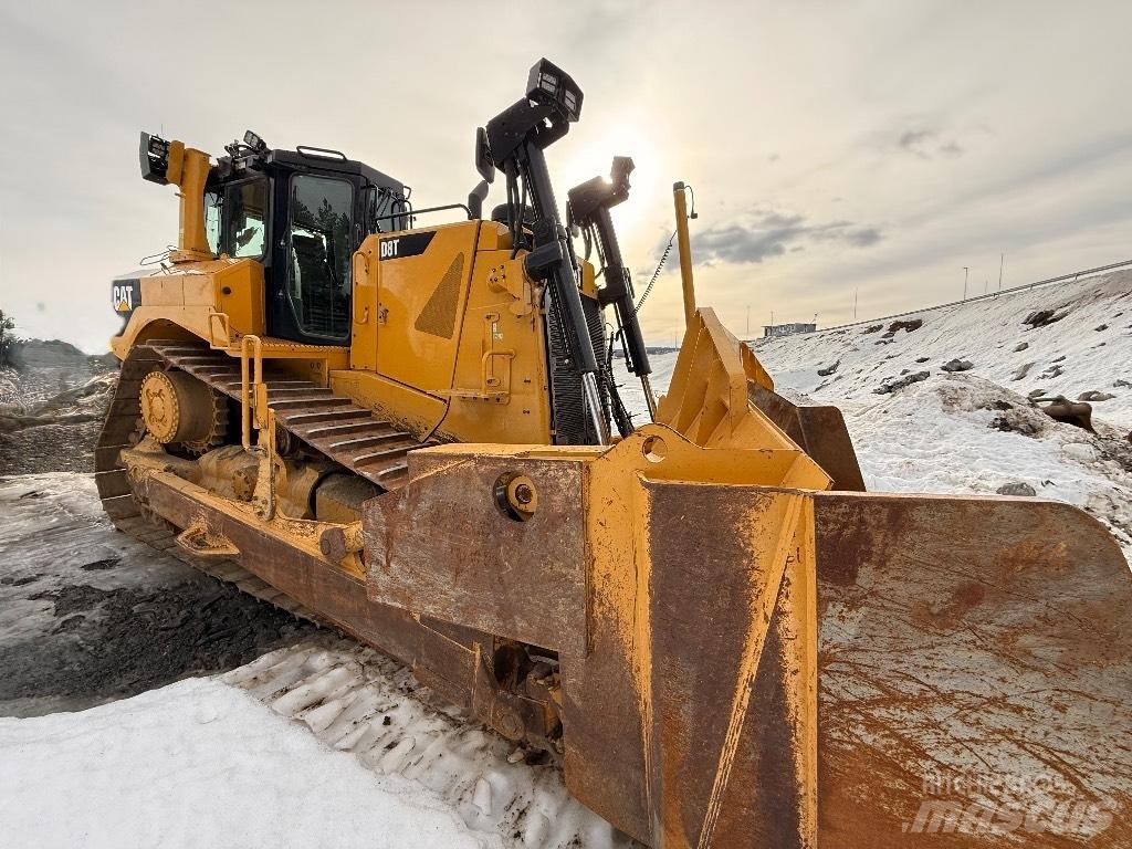CAT D8T Гусеничные бульдозеры