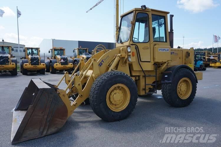 CAT 920 Фронтальные погрузчики