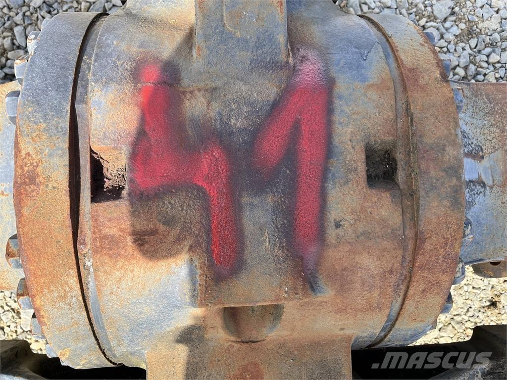 Komatsu 941.1 Трансмиссия