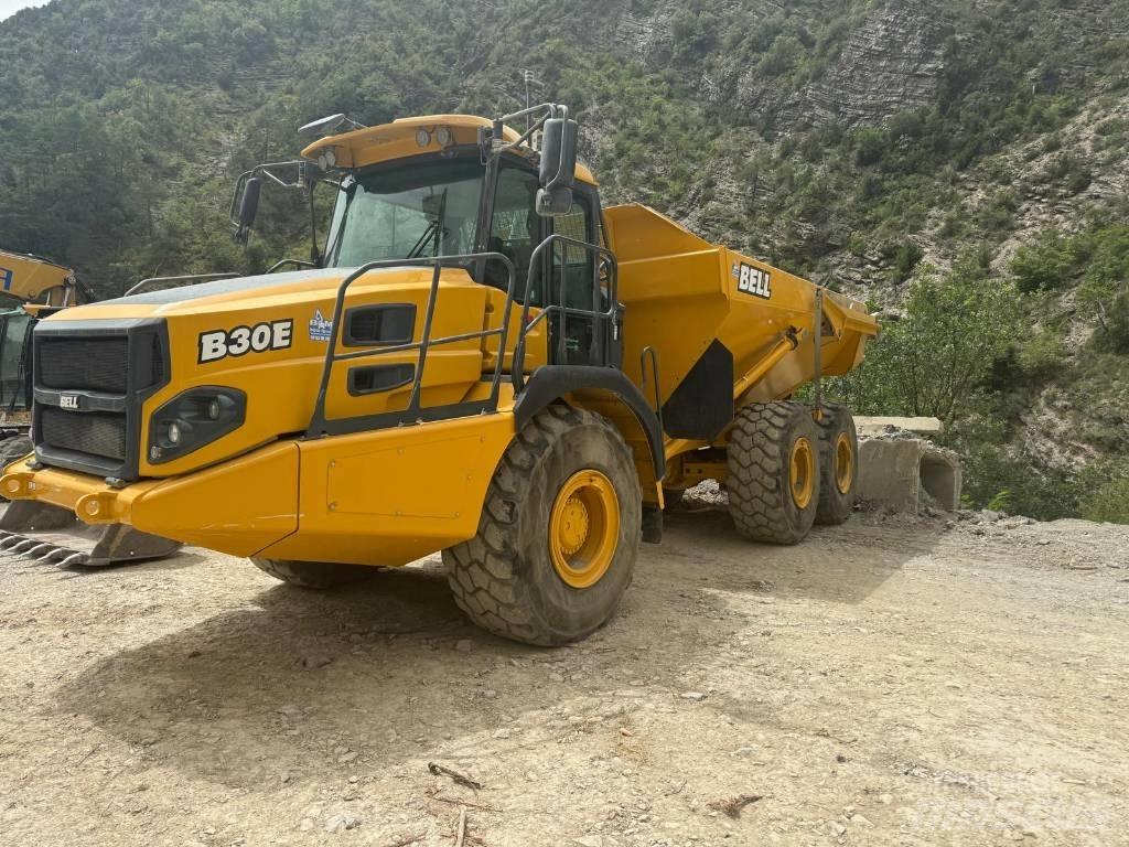 Bell B 30 E Шарнирно-сочленённые самосвалы