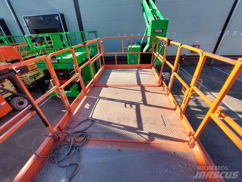 JLG 430 LRT Ножничные подъемники