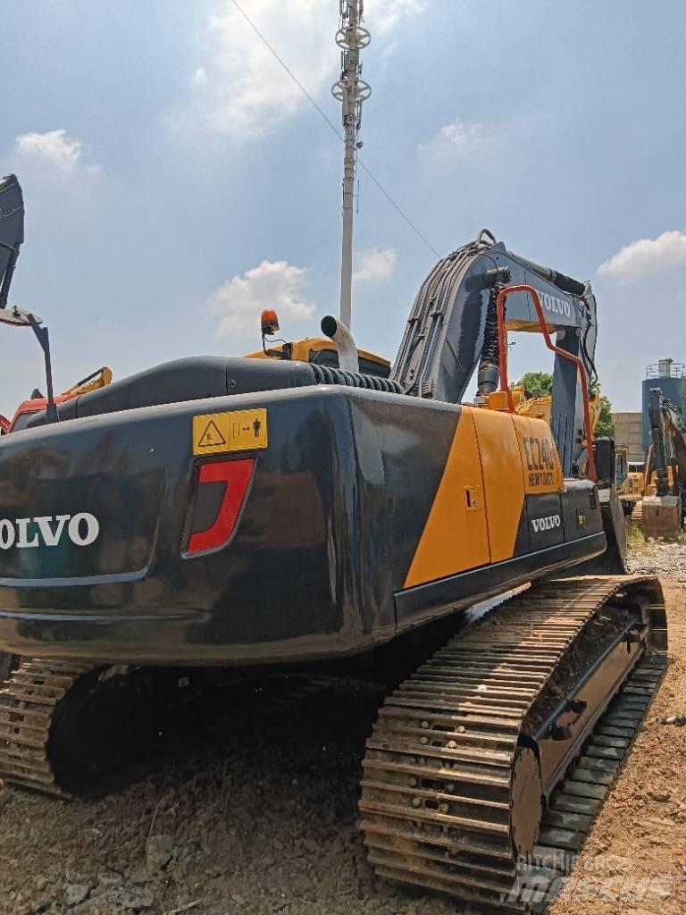 Volvo EC 240 Гусеничные экскаваторы