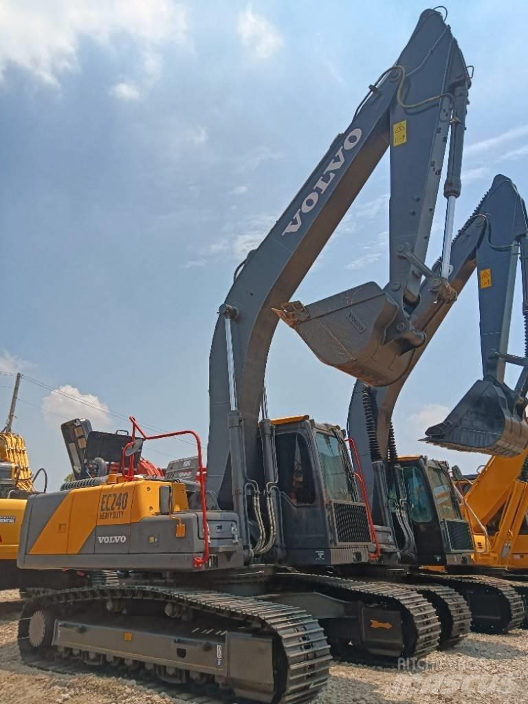 Volvo EC 240 Гусеничные экскаваторы