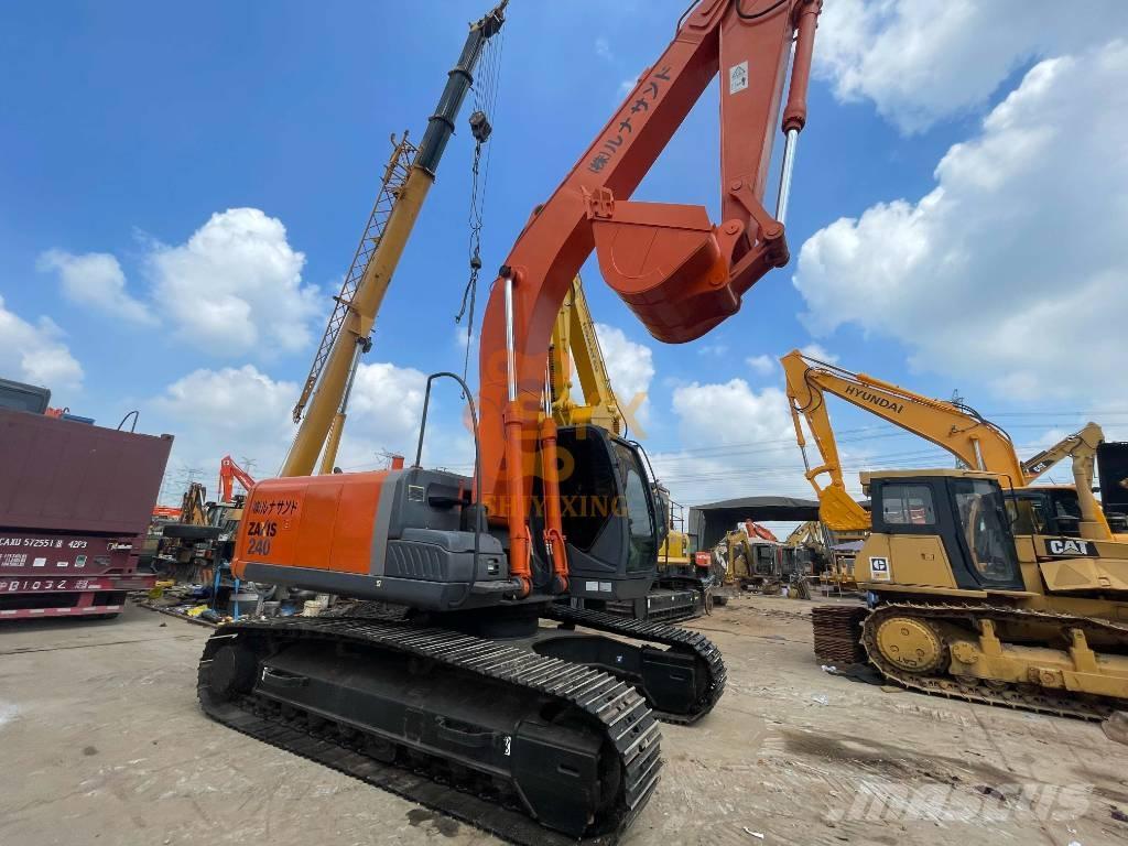 Hitachi ZX 240 Гусеничные экскаваторы