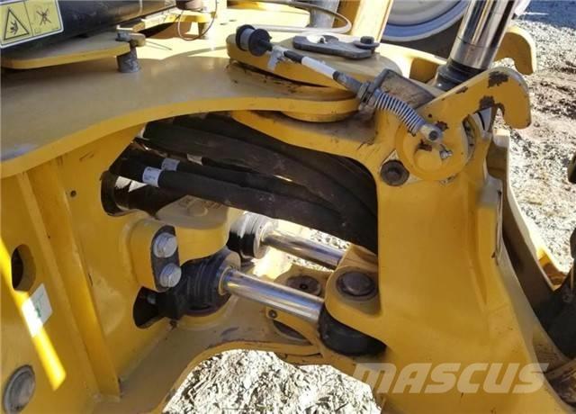 CAT 416 F Экскаваторы-погрузчики