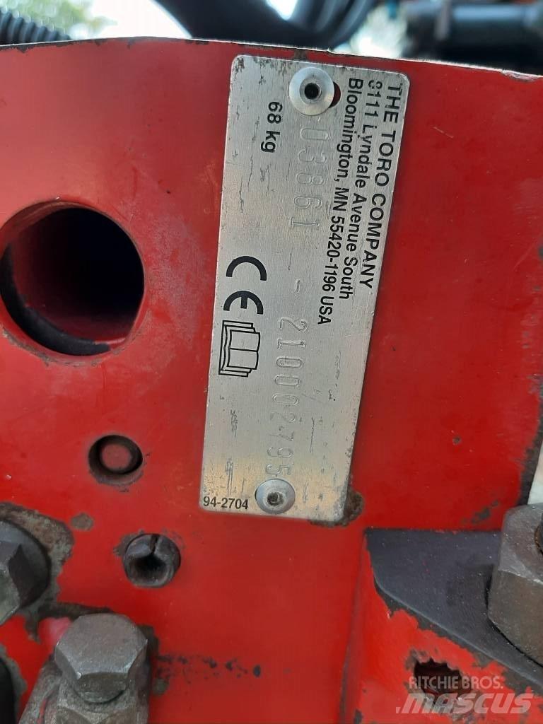 Toro 6700-D Самоходные газонокосилки