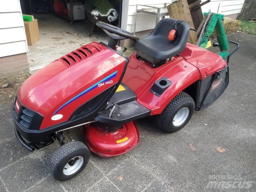 Toro zitmaaier DH140 Самоходные газонокосилки