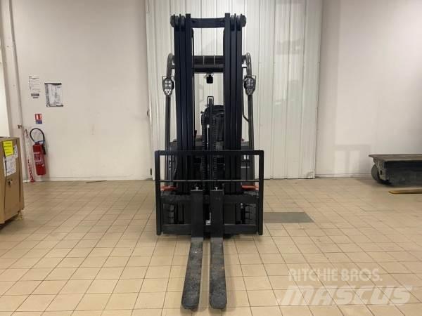Manitou ME320 Внедорожные погрузчики