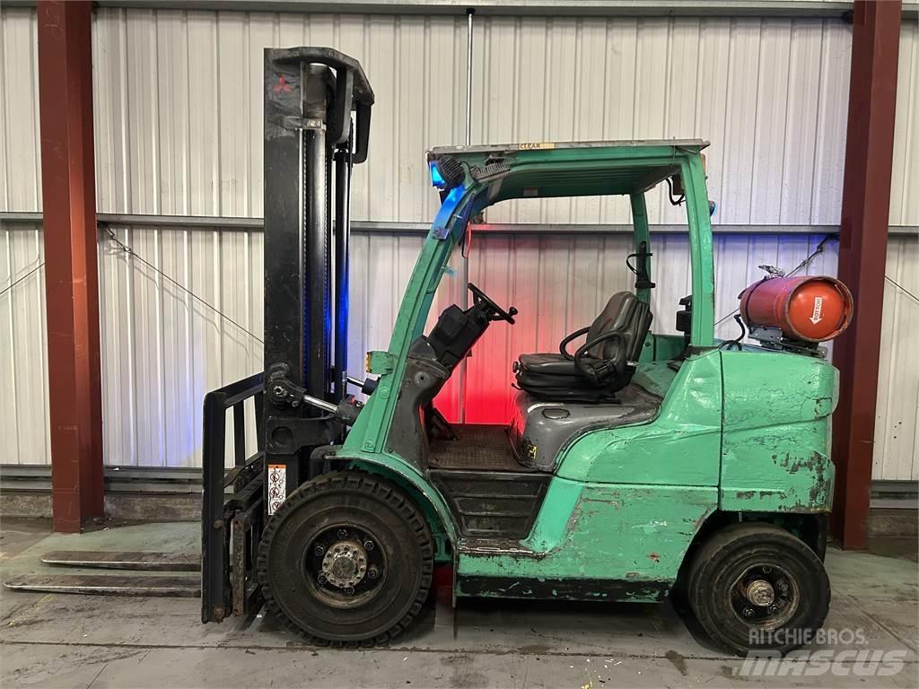 Mitsubishi FG40NT Газовые погрузчики