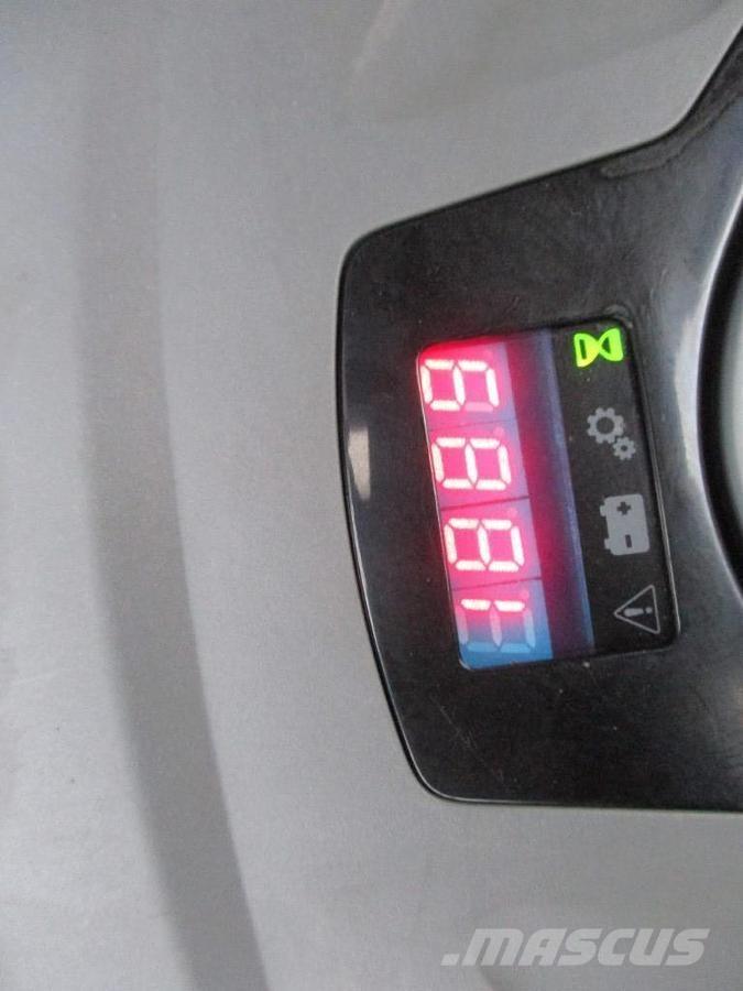 Toyota SPE120 Самоходные электрические тележки