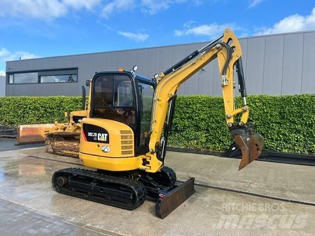 CAT 302.7 D CR Мини-экскаваторы