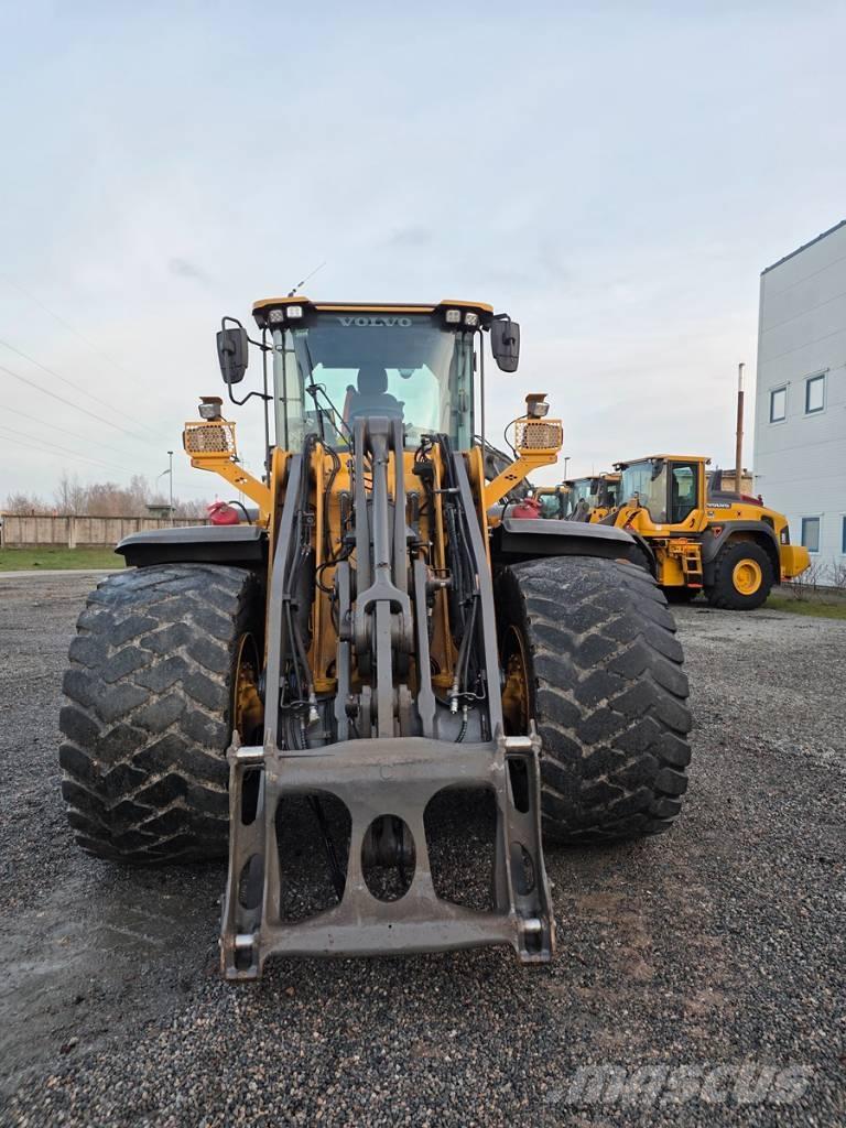Volvo L 120 H Фронтальные погрузчики
