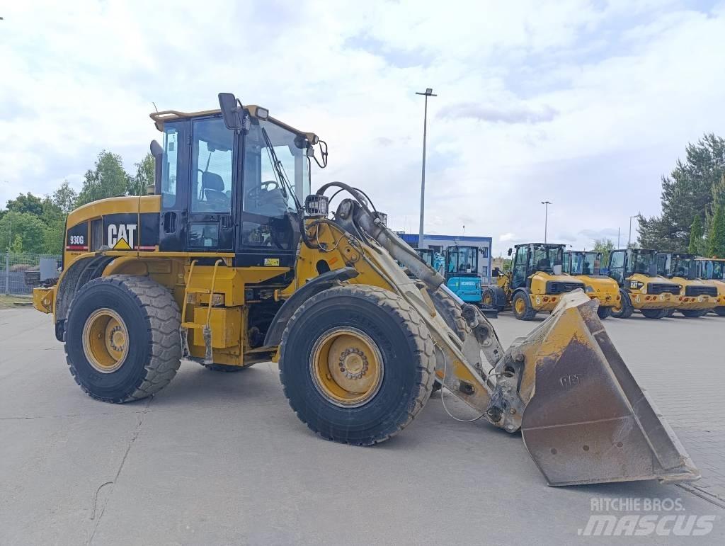 CAT 930 G Фронтальные погрузчики