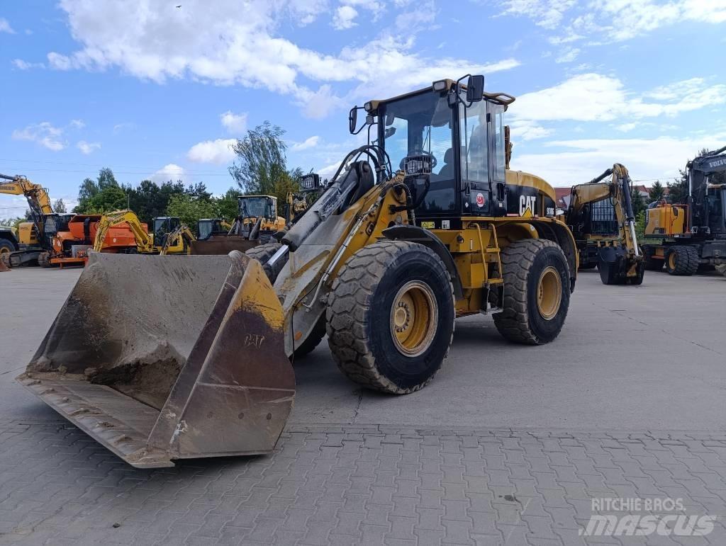 CAT 930 G Фронтальные погрузчики