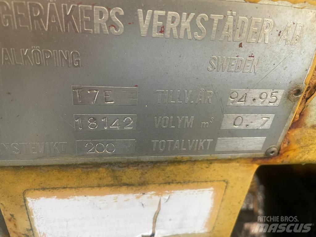 Falköping T7E Пескоразбрасыватели
