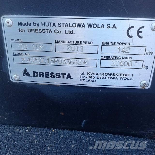 Dressta TD15M Гусеничные бульдозеры