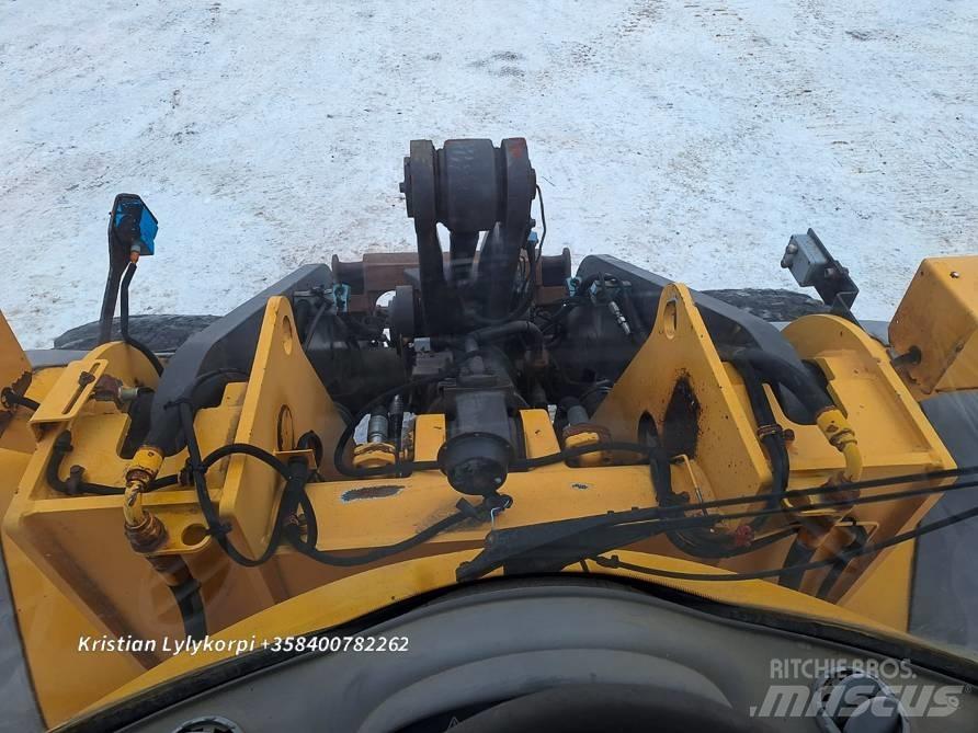 Volvo L120E Фронтальные погрузчики