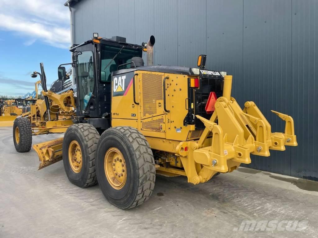 CAT 140M Грейдеры
